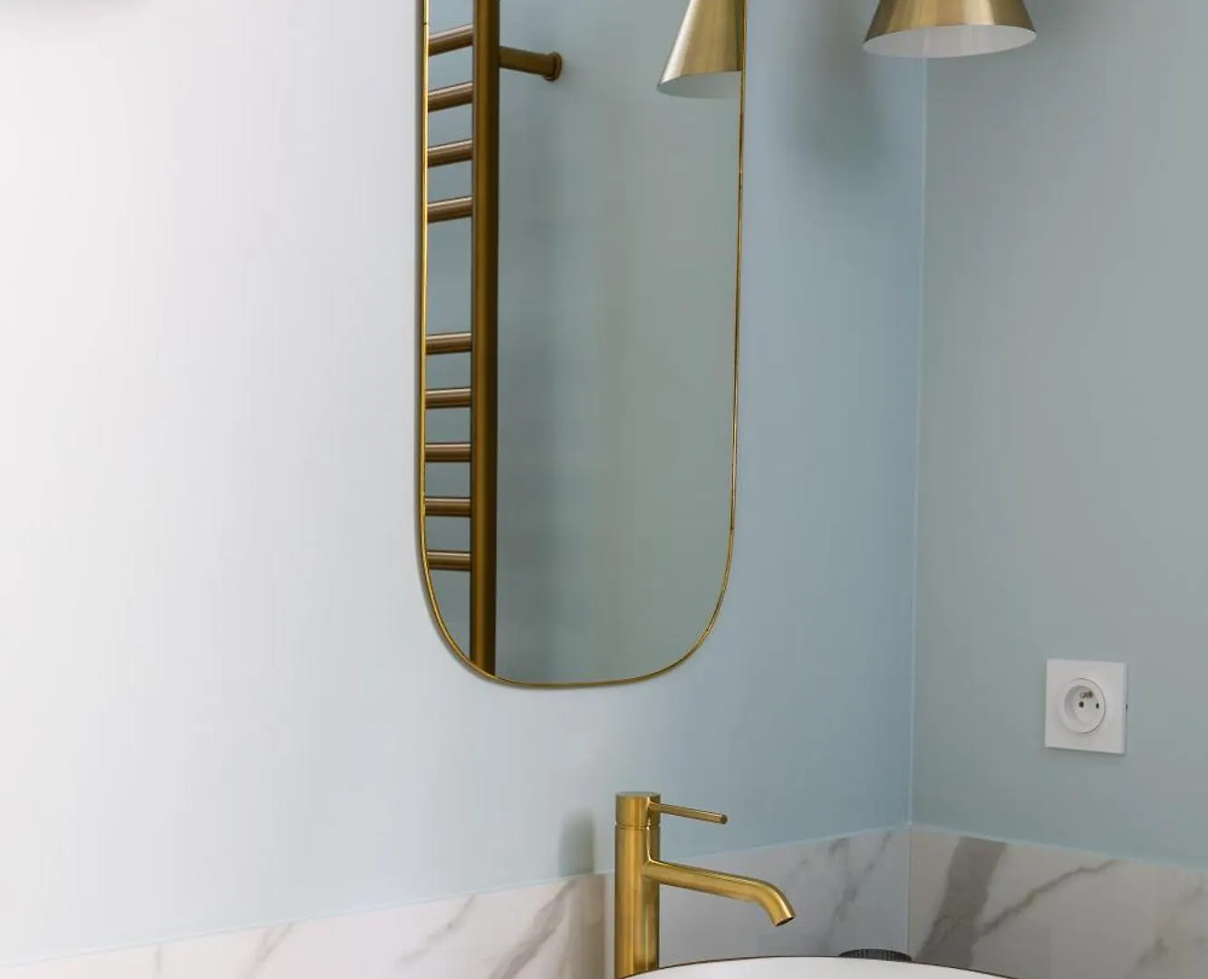 The Saint Georges Apartment *